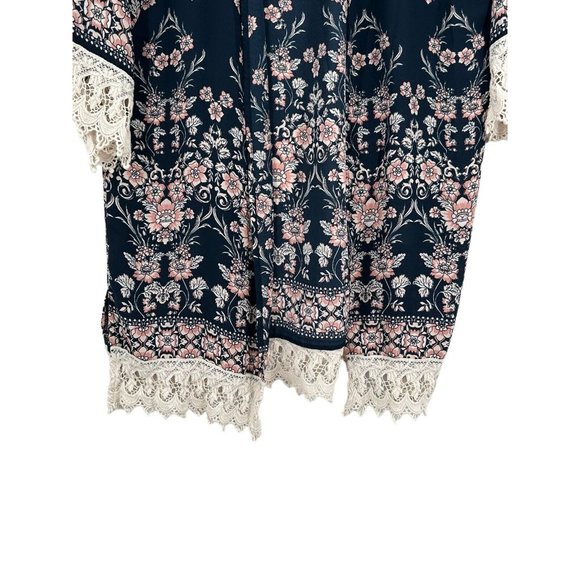 Gypsies And Moondust Ladies Lace Trimmed Kimono Small Floral - Picture 4 of 5